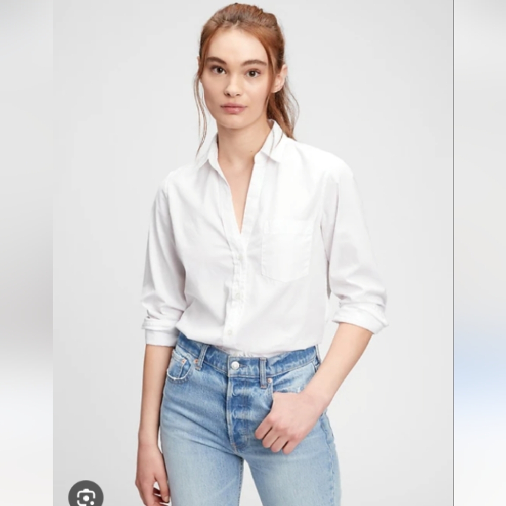 GAP White Fitted 3/4 Sleeve Button Down Shirt
